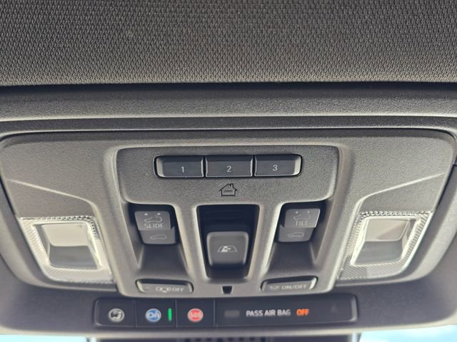 Used 2024 GMC Sierra 1500 SLT w/ SLT Premium Plus Package AWD/4WD image 43