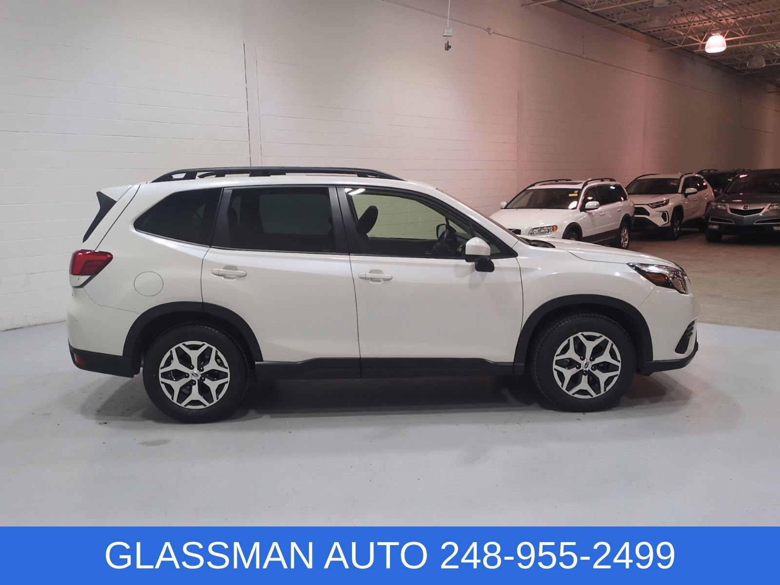 Certified 2023 Subaru Forester Premium AWD/4WD image 2