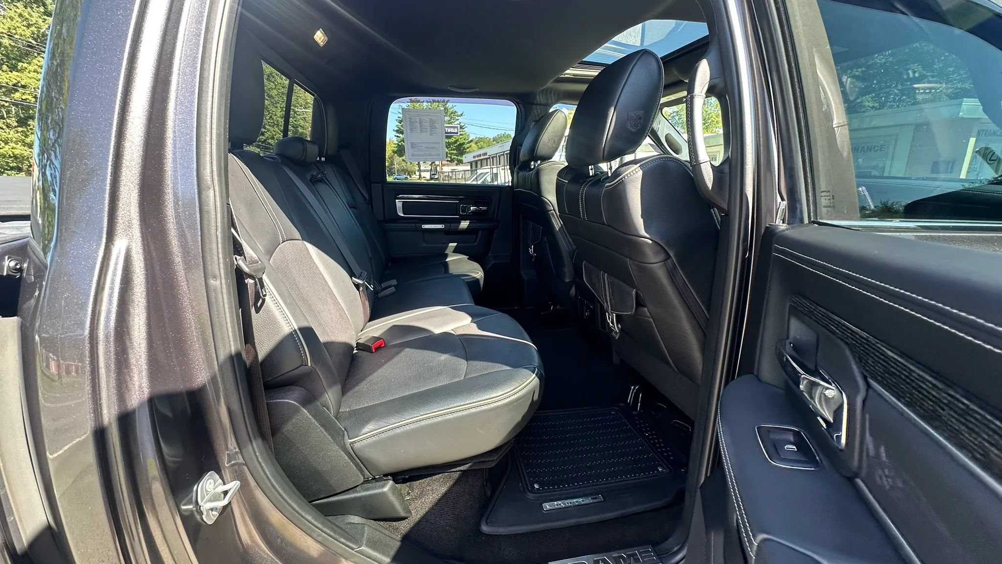 Used 2017 RAM 1500 Limited AWD/4WD image 31