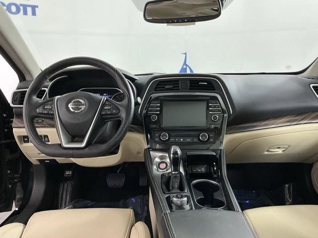 Used 2017 Nissan Maxima Platinum w/ Medallion Package FWD image 34
