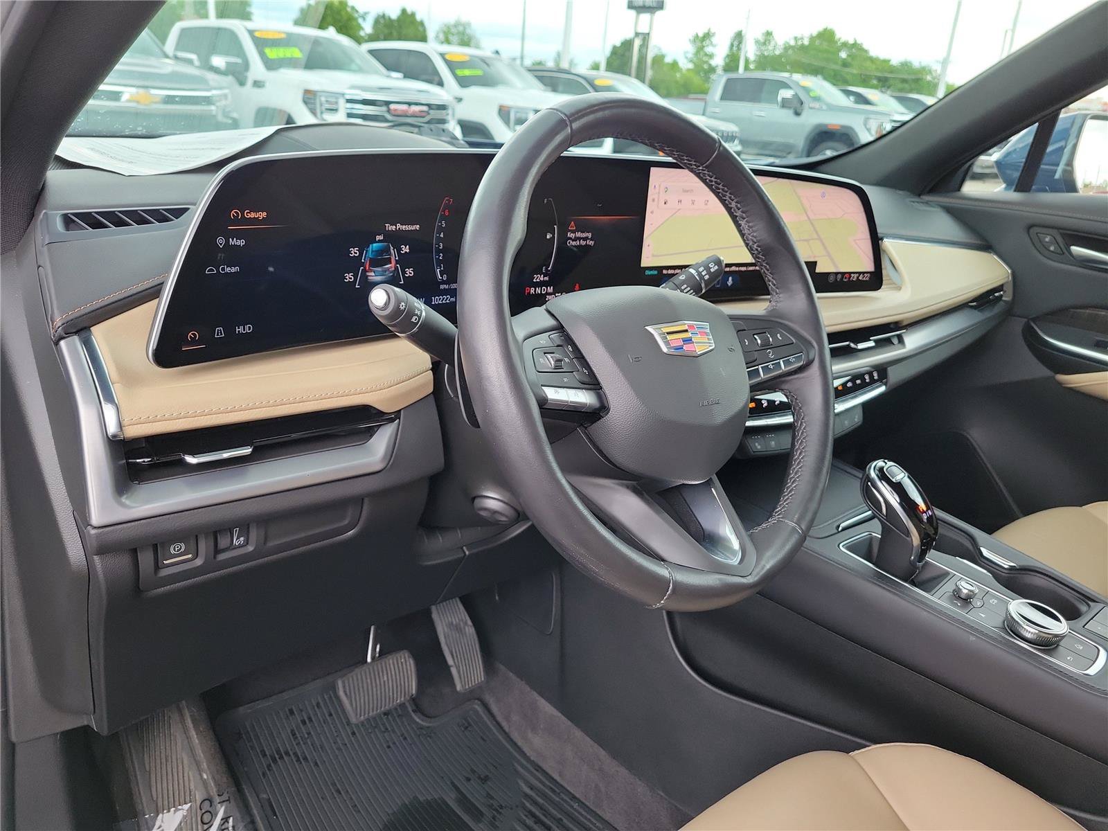 Used 2024 Cadillac XT4 Premium Luxury w/ Technology Package AWD/4WD image 20