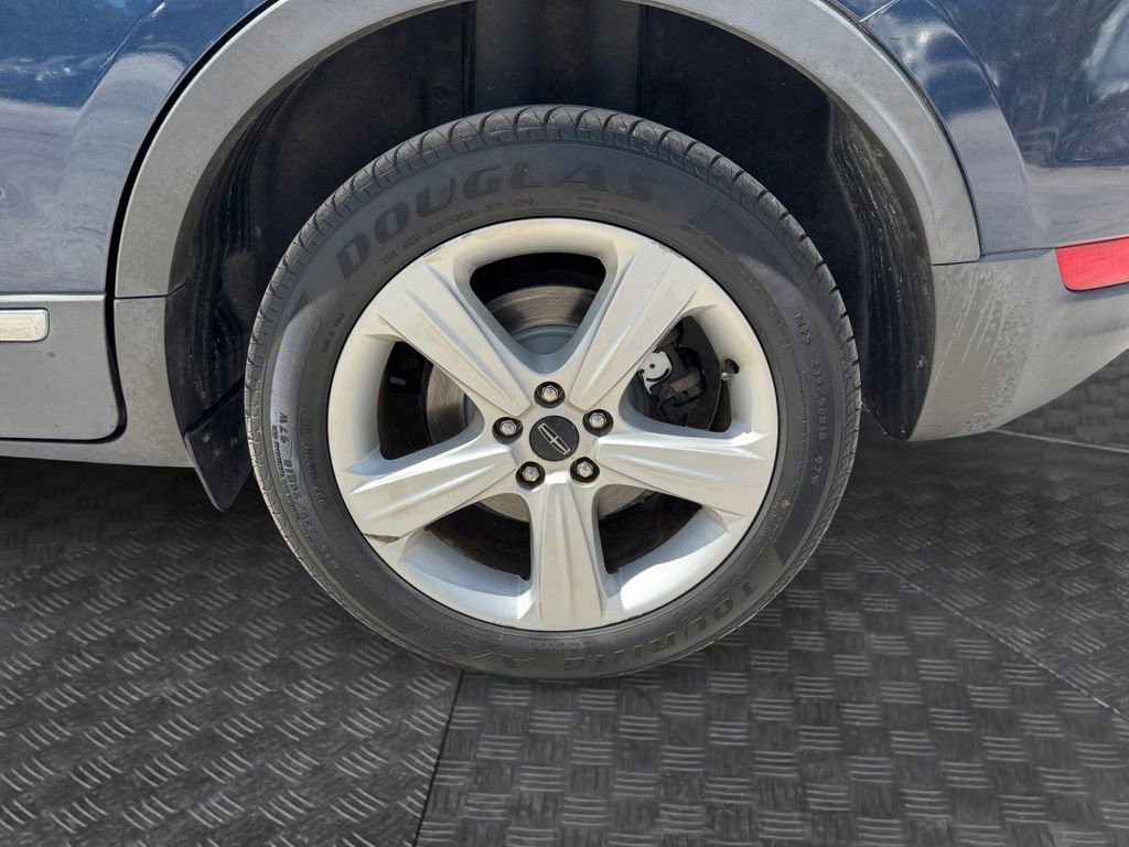 Used 2017 Lincoln MKC Premiere FWD image 17