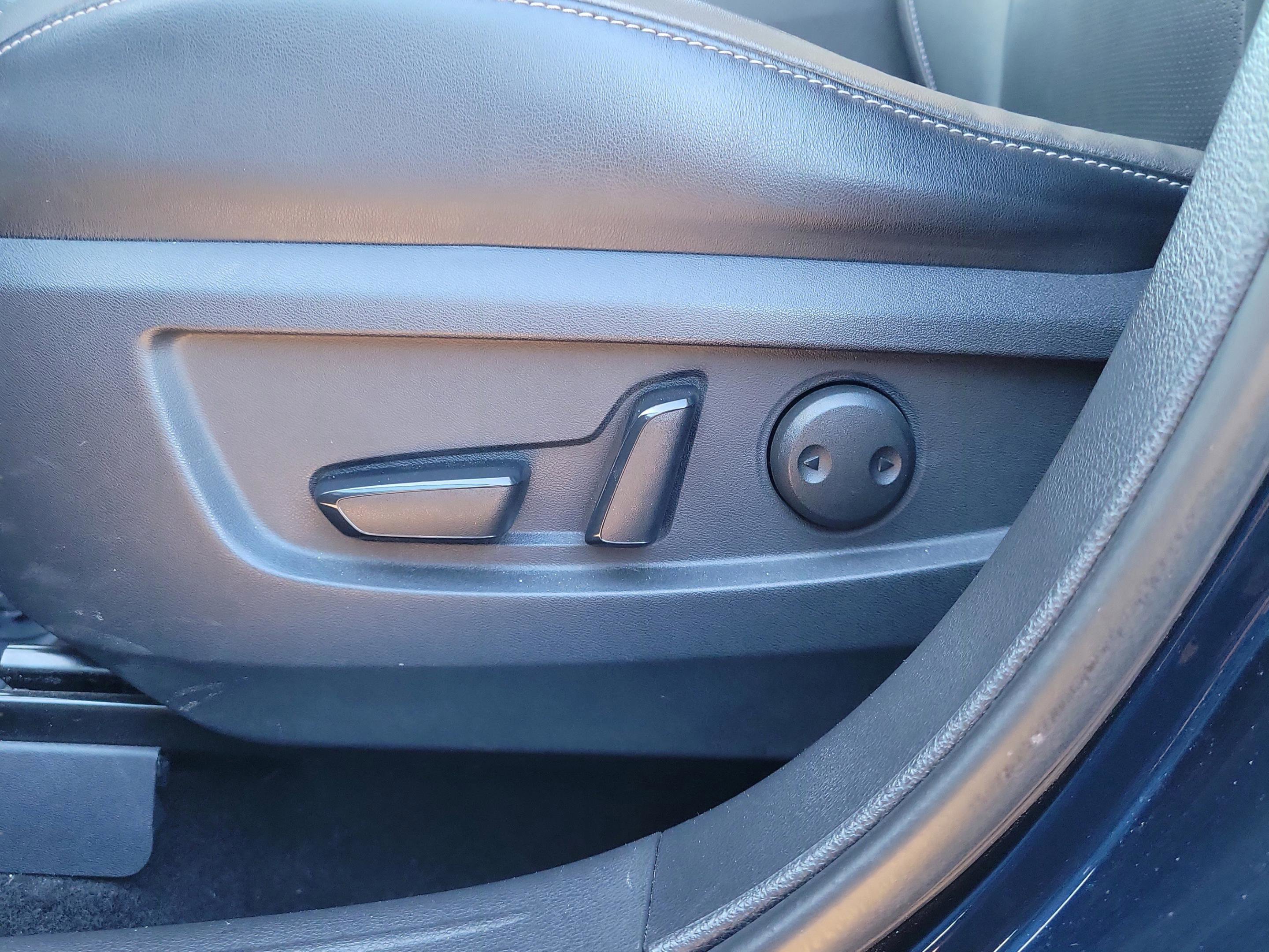 Used 2020 INFINITI QX50 Sensory w/ Proactive Package image 22