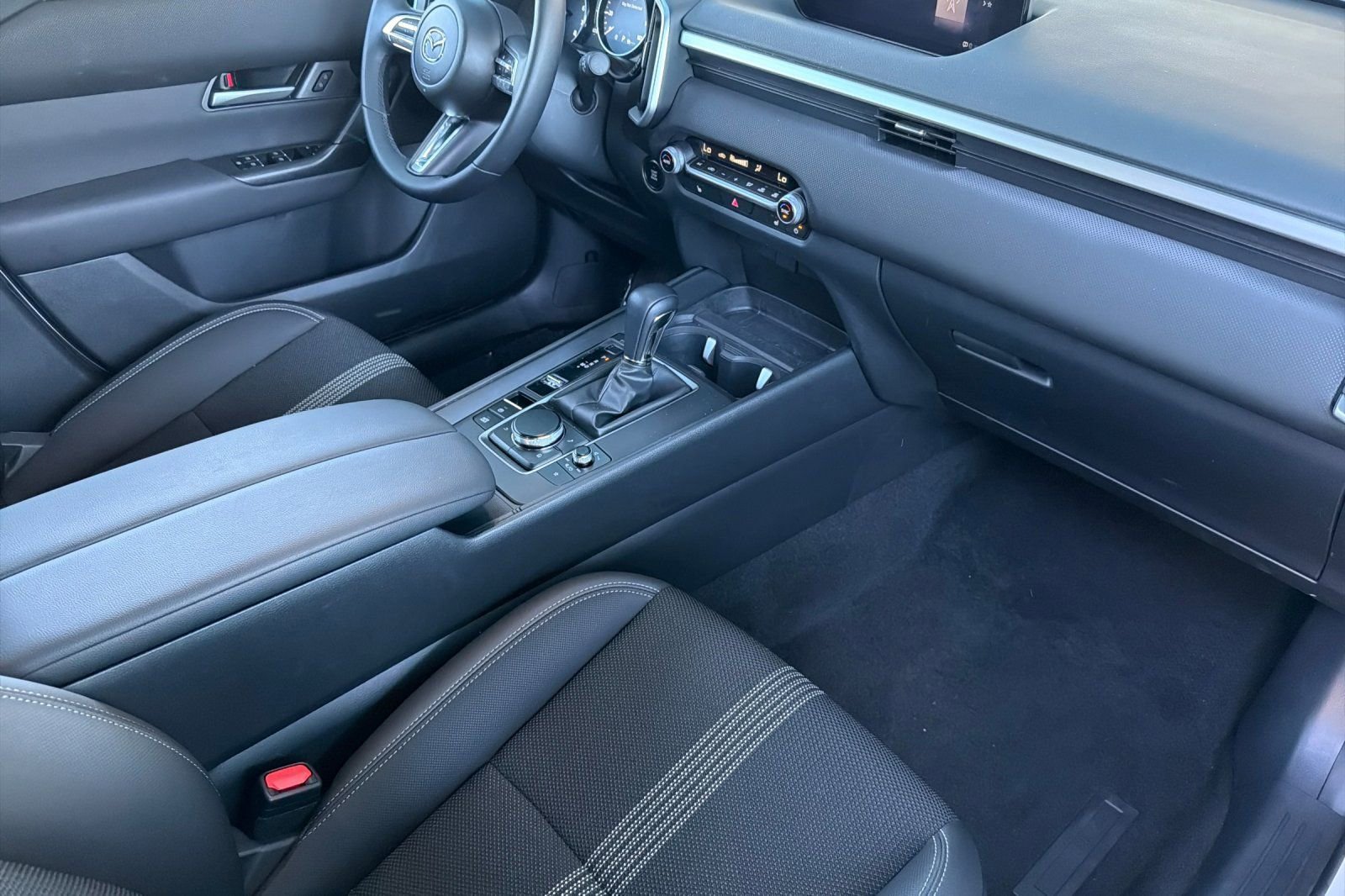 Certified 2025 MAZDA CX-50 AWD 2.5 S w/ Weather Package image 15