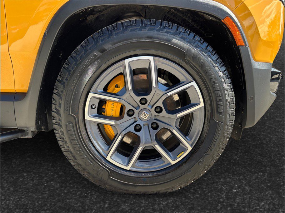 Used 2023 Rivian R1S AWD Adventure Quad image 13