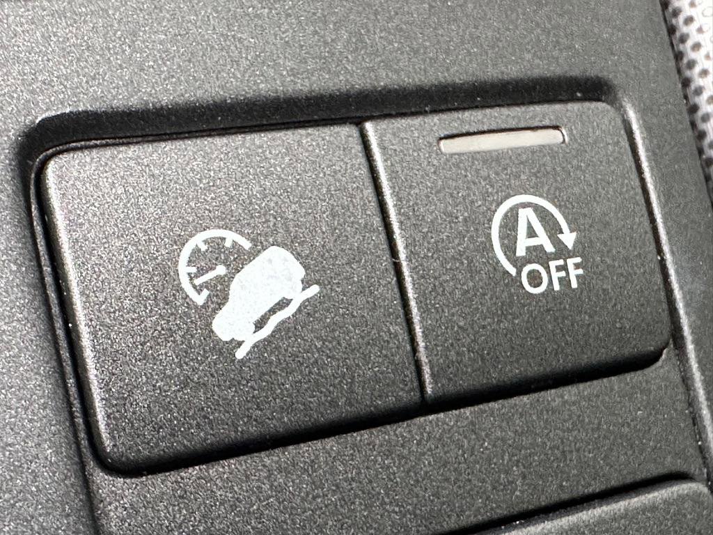 Used 2018 Land Rover Range Rover Evoque SE image 22