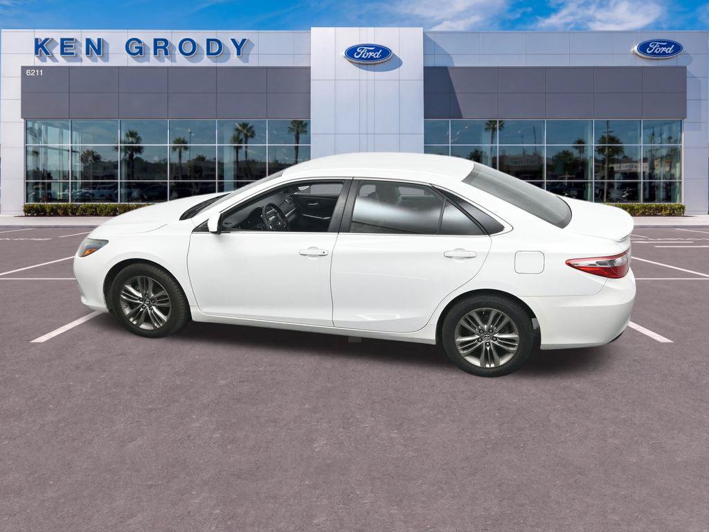 Used 2016 Toyota Camry SE FWD image 16
