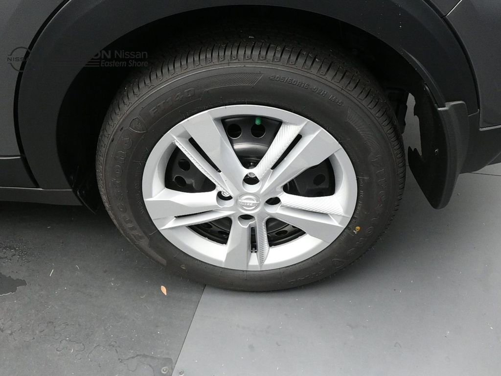 New 2025 Nissan Kicks Play S FWD image 34