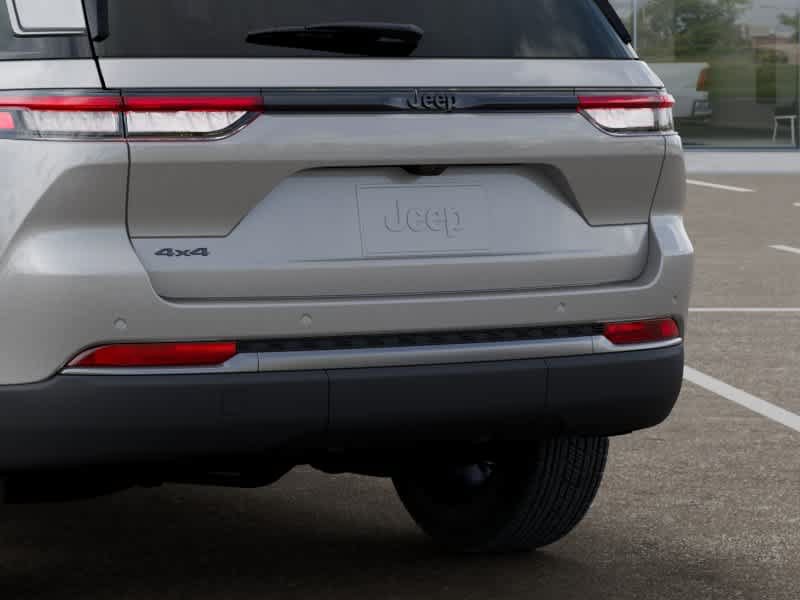 New 2026 Jeep Grand Cherokee Altitude AWD/4WD image 13