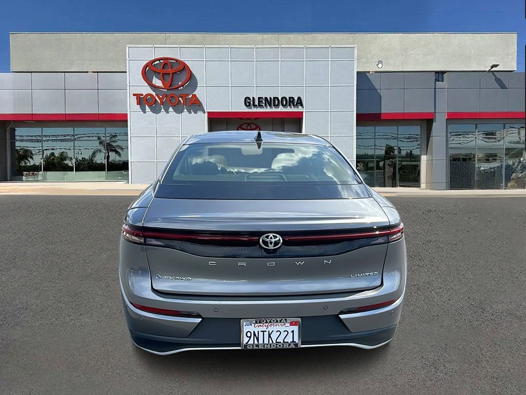 Certified 2025 Toyota Crown Limited image 4