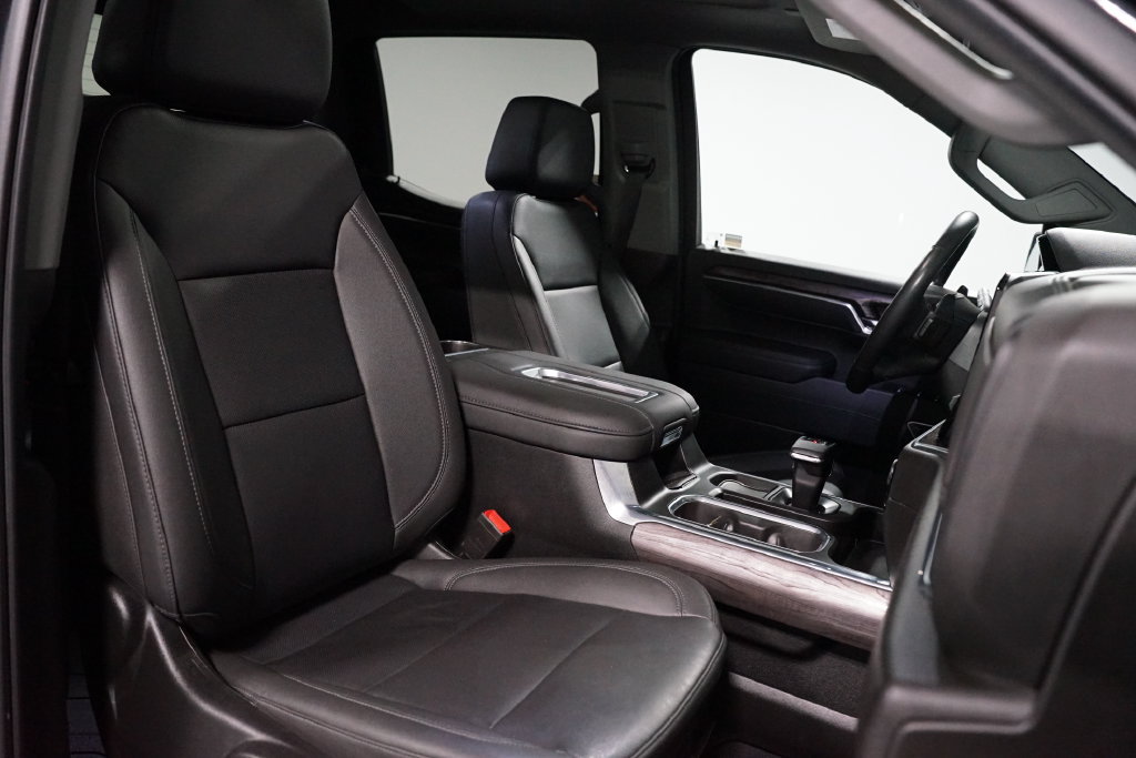 Used 2022 Chevrolet Silverado 1500 LTZ w/ LTZ Convenience Package II RWD image 28
