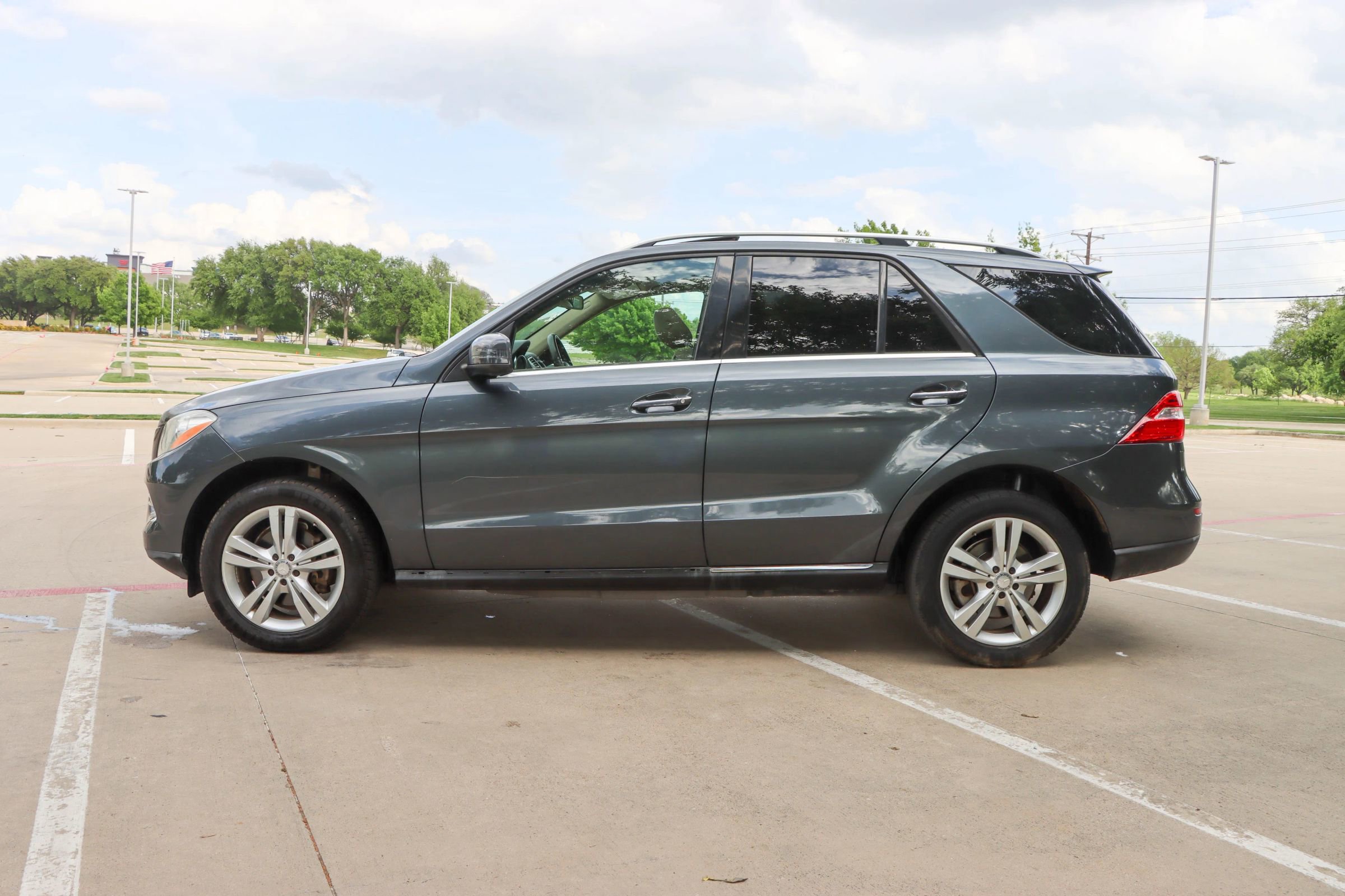 Used 2015 Mercedes-Benz ML 350 2WD w/ Premium 1 Package image 4