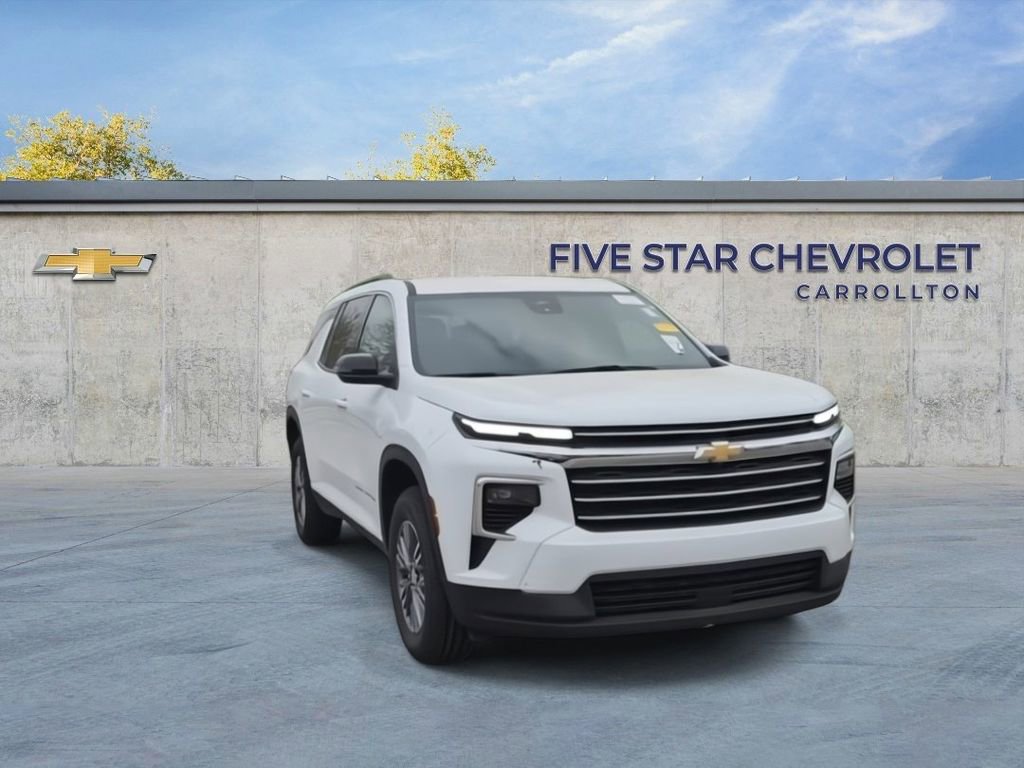 Certified 2025 Chevrolet Traverse LT image 2