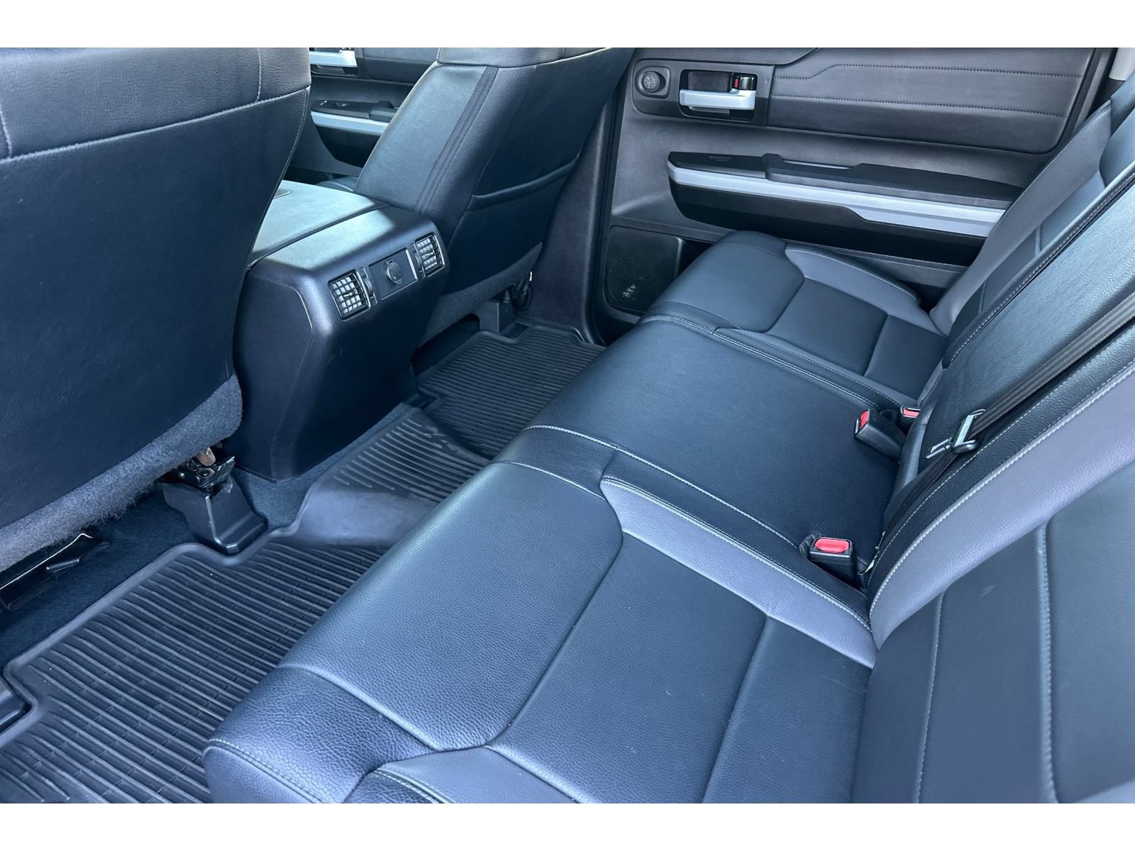 Used 2021 Toyota Tundra Limited w/ Limited Premium Package RWD image 13