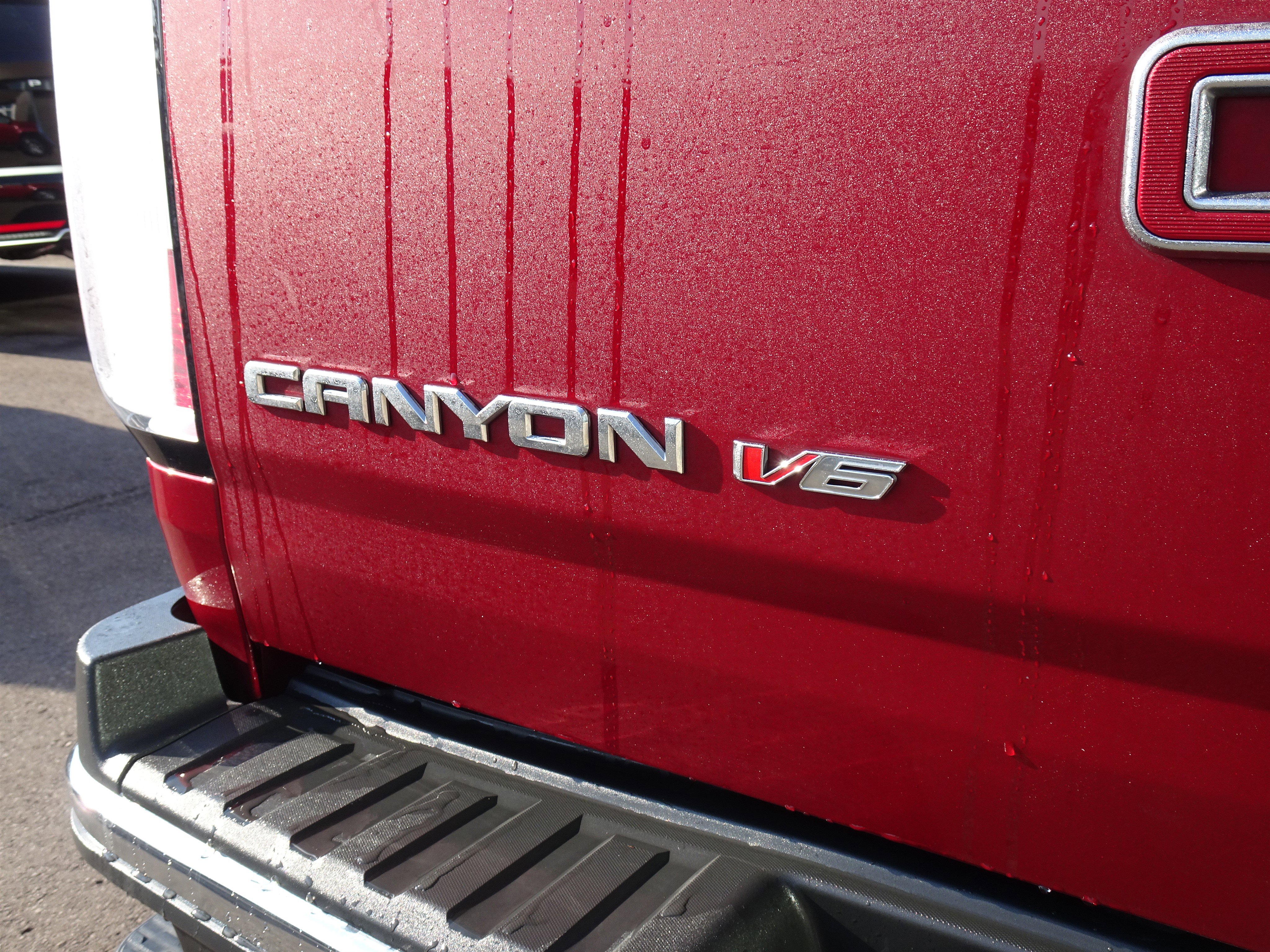 Used 2019 GMC Canyon SLT w/ Driver Alert Package image 9