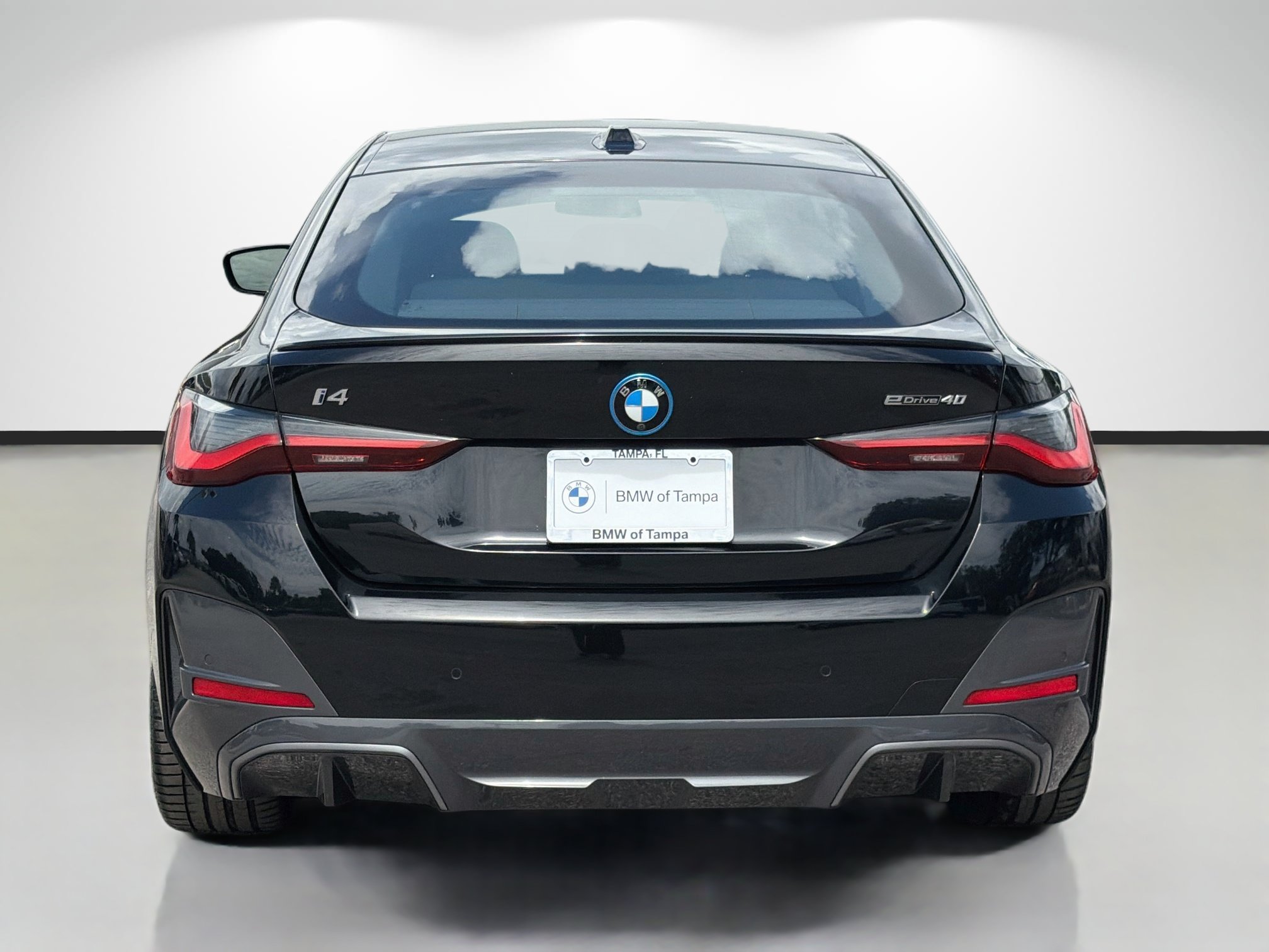 Used 2023 BMW i4 eDrive40 w/ M Sport Package RWD image 4