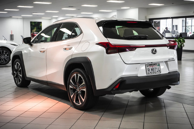 Used 2024 Lexus UX 250h FWD image 8