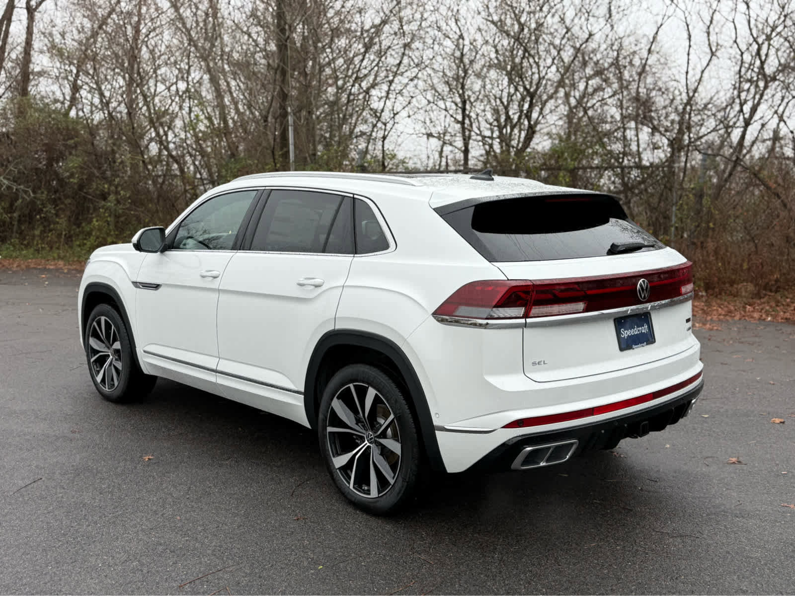 New 2026 Volkswagen Atlas Cross Sport SEL Premium R-Line image 5