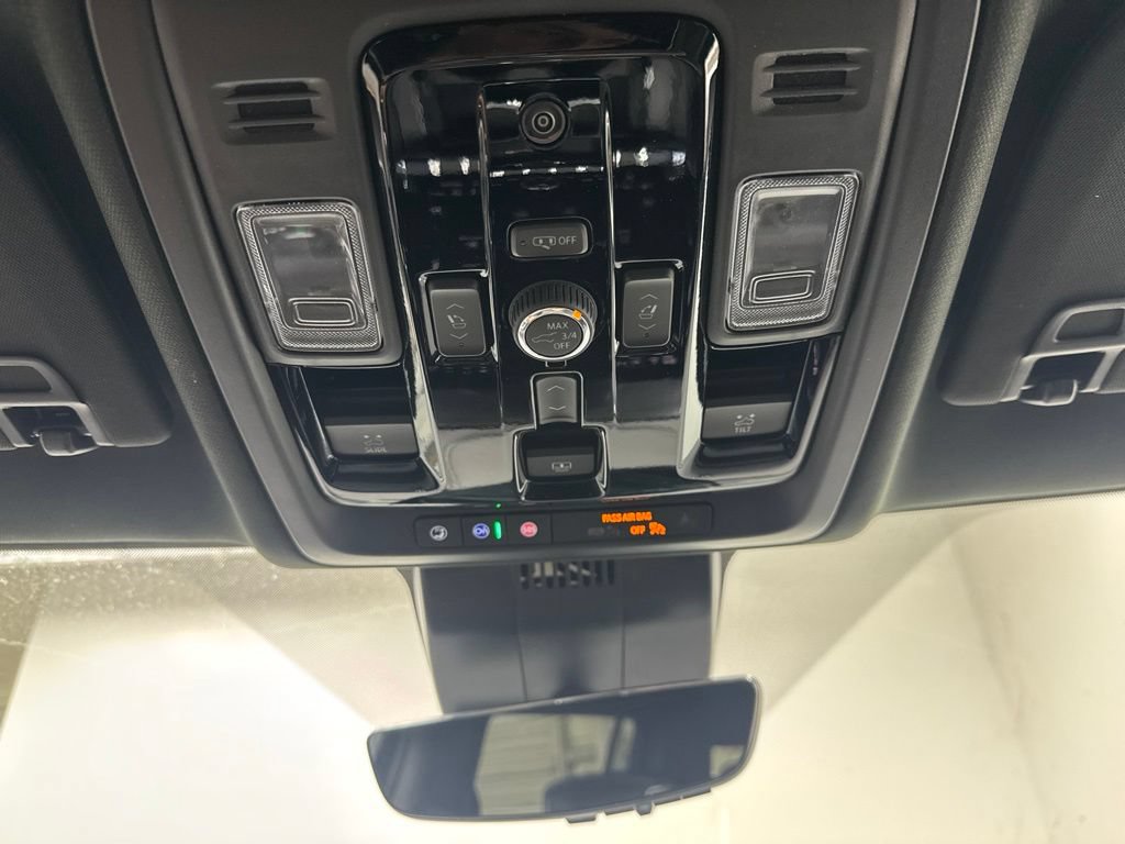 New 2026 GMC Yukon XL AT4 Ultimate w/ LPO, Get Active Package AWD/4WD image 17