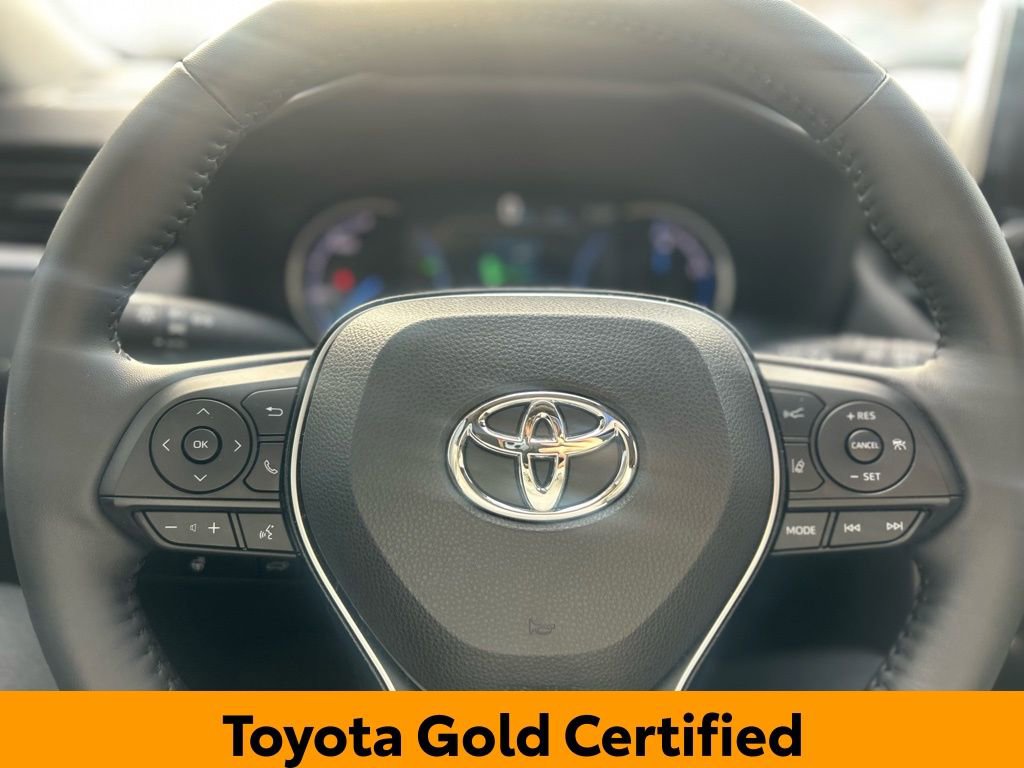Certified 2025 Toyota RAV4 XLE w/ Convenience Package image 18
