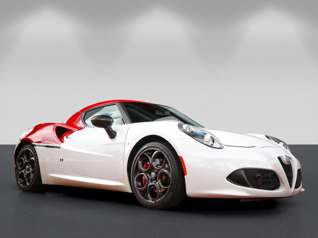 Used 2017 Alfa Romeo 4C Coupe w/ Coupe Track Package 1 RWD image 27