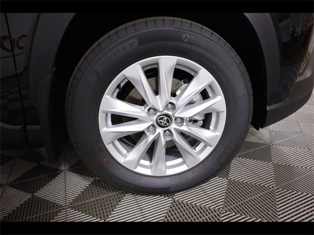 Used 2026 Toyota Corolla Cross LE image 30