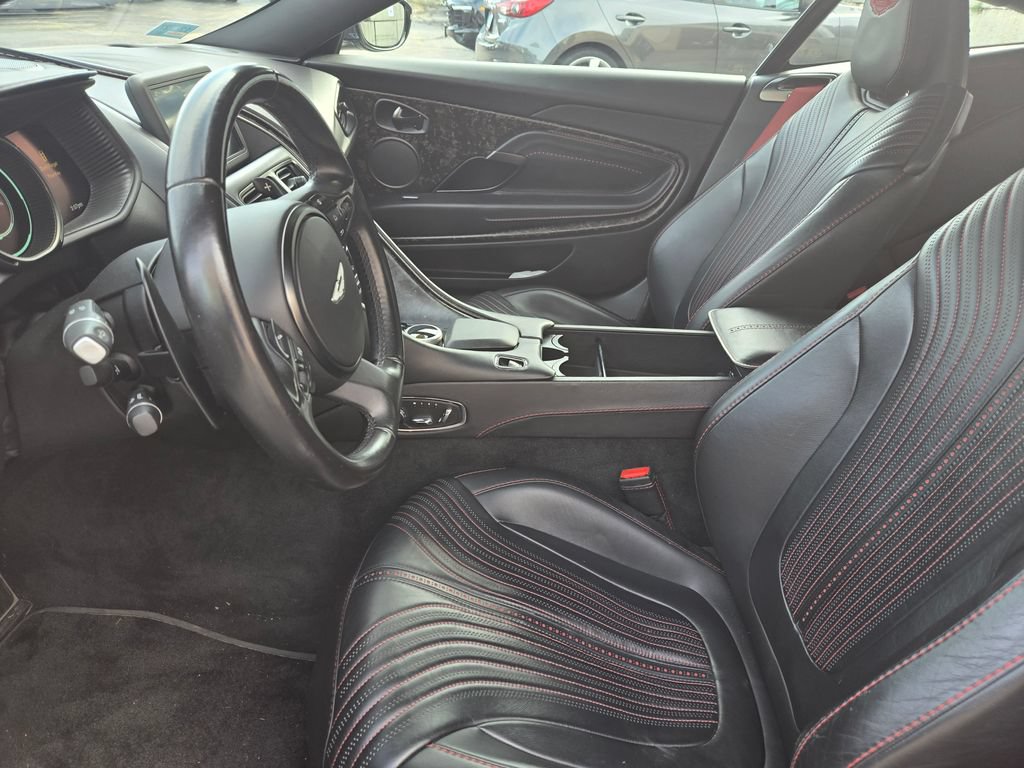 Used 2018 Aston Martin DB11 Coupe RWD image 8