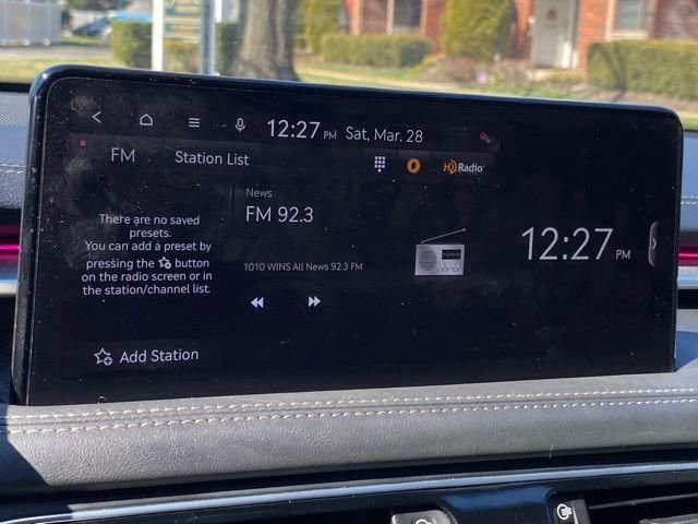 Used 2023 Genesis G70 2.0T image 31