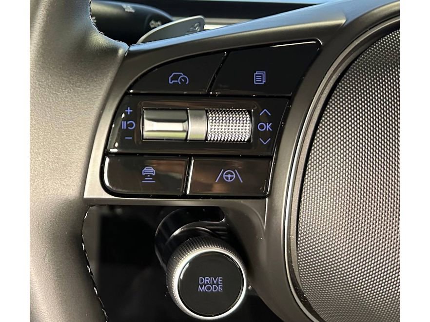 Used 2025 Hyundai Ioniq 6 SEL image 25