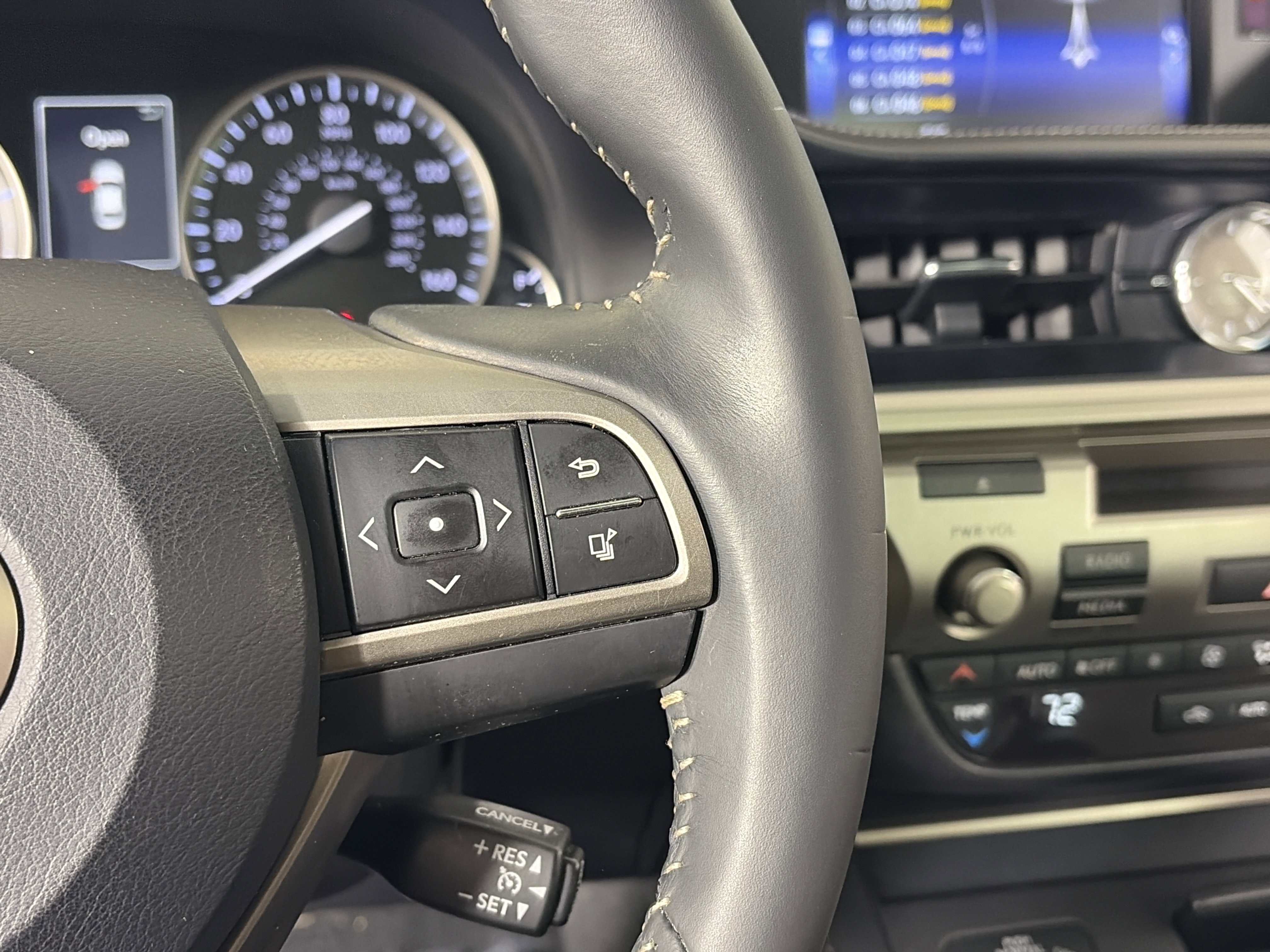 Used 2016 Lexus ES 350 w/ Accessory Package 2 image 27