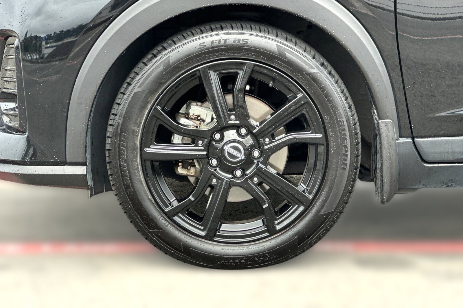 Used 2023 Nissan Kicks SR image 11