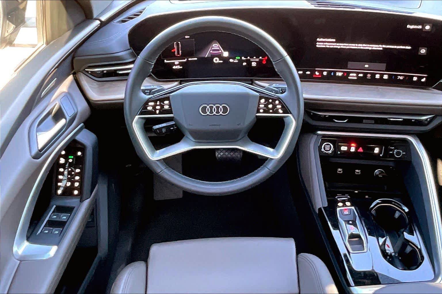 Used 2025 Audi Q5 Premium w/ Premium Plus AWD/4WD image 6