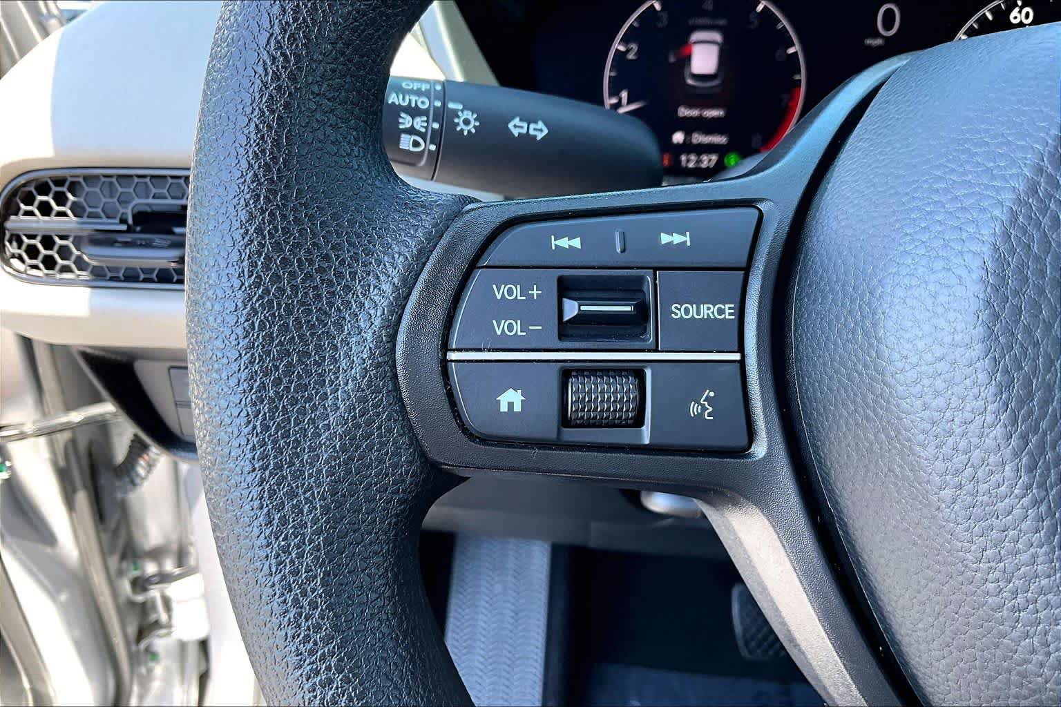 Used 2023 Honda HR-V LX image 21