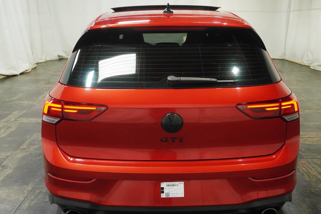 Used 2022 Volkswagen GTI SE FWD image 5