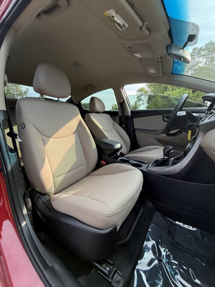 Used 2016 Hyundai Elantra SE FWD image 17