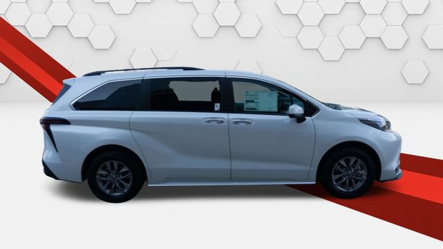 New 2026 Toyota Sienna XLE FWD image 6