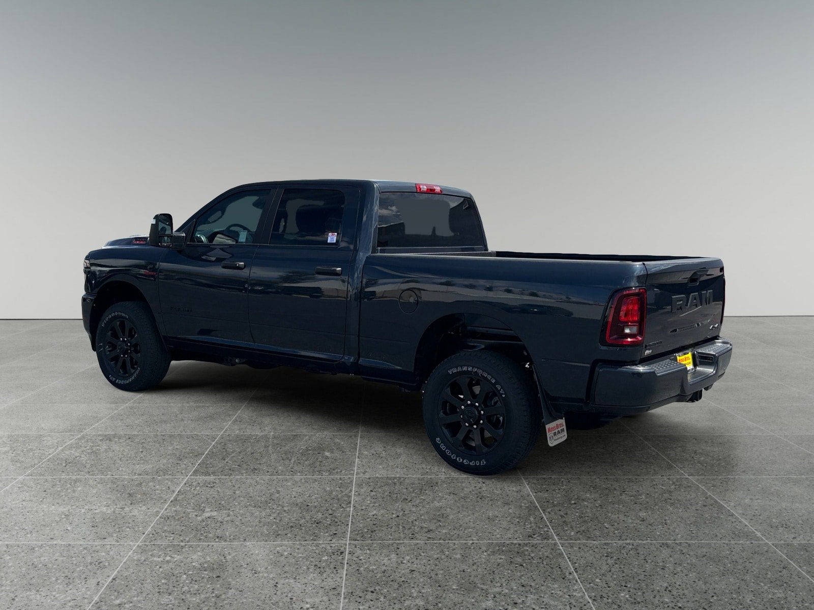 New 2026 RAM 2500 Big Horn AWD/4WD image 3