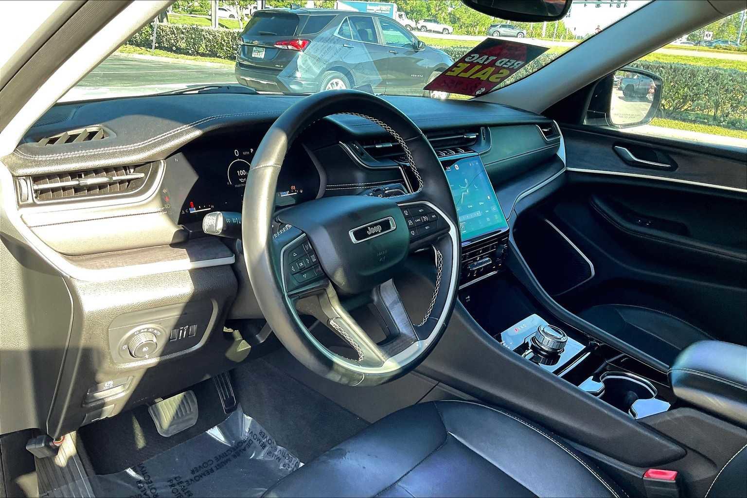 Used 2021 Jeep Grand Cherokee L Limited image 13