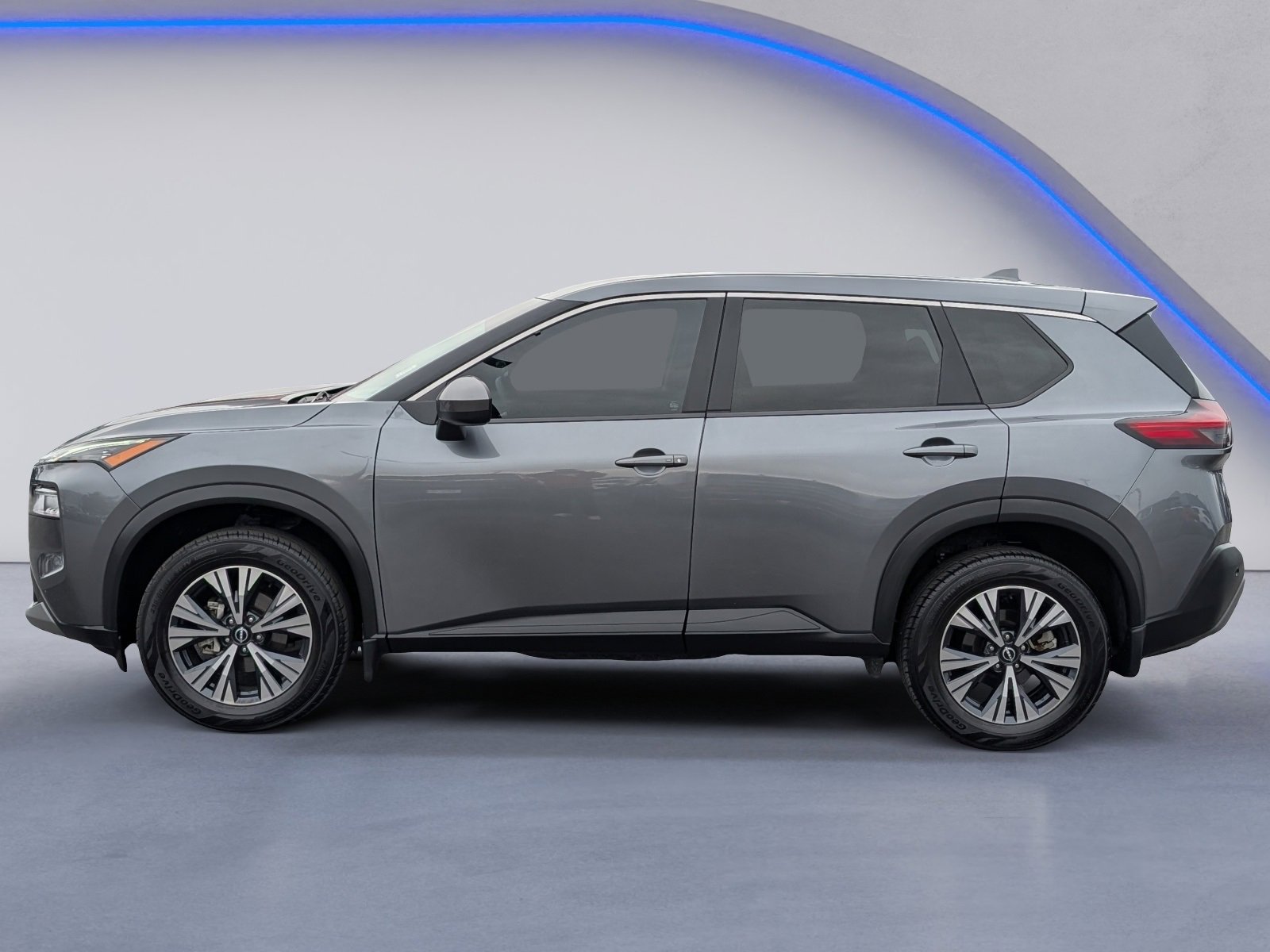 Used 2023 Nissan Rogue SV image 6