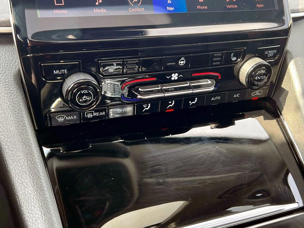 Used 2022 Jeep Grand Cherokee Limited 4xe image 30