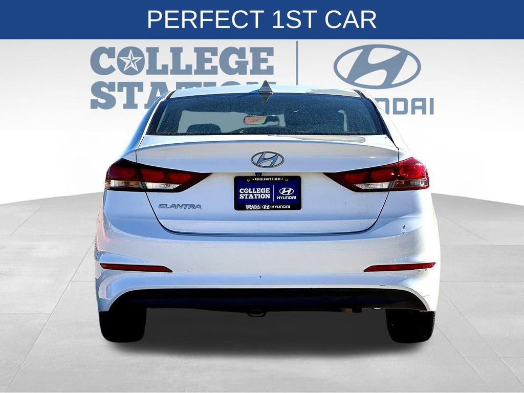 Used 2017 Hyundai Elantra SE image 9