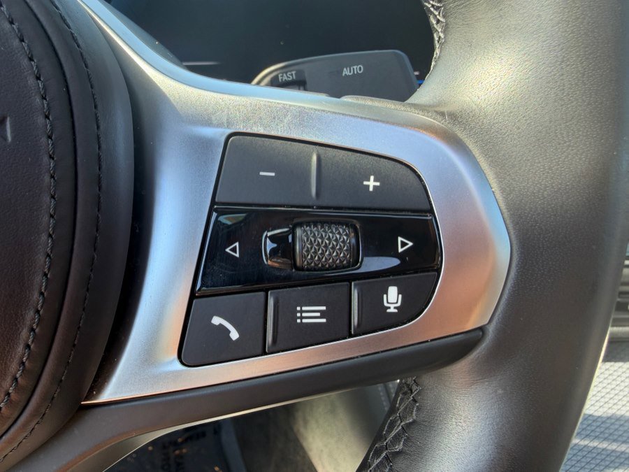 Used 2023 BMW i4 eDrive40 w/ M Sport Package image 13