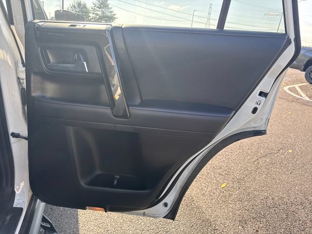Certified 2021 Toyota 4Runner Venture w/ Moonroof Package AWD/4WD image 16