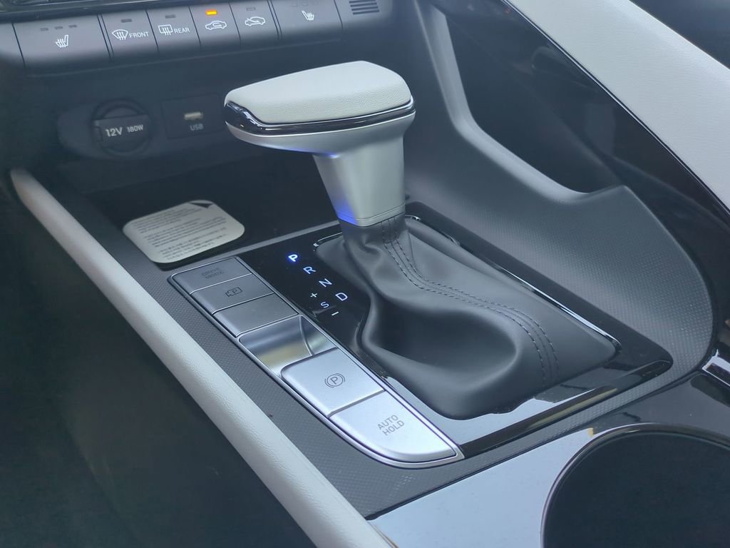New 2026 Hyundai Elantra Limited FWD image 21