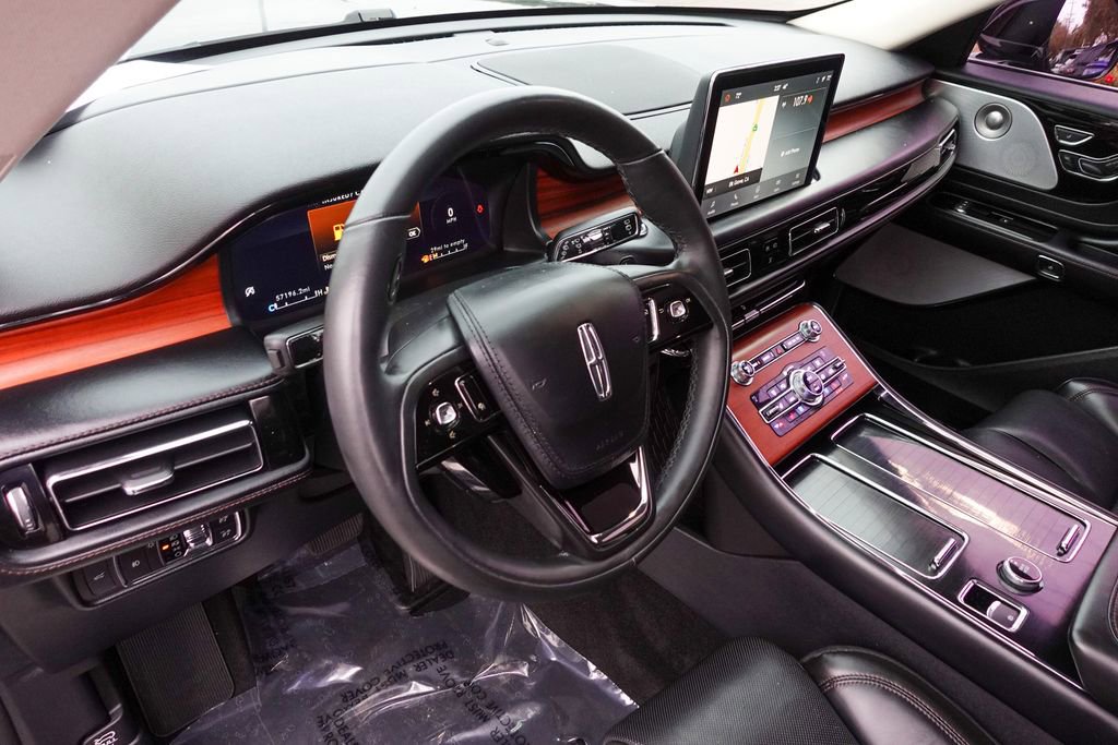 Used 2020 Lincoln Aviator Reserve w/ Equipment Group 201A image 12