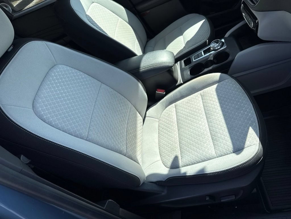 Used 2023 Ford Escape Active w/ Tech Pack #2 AWD/4WD image 30