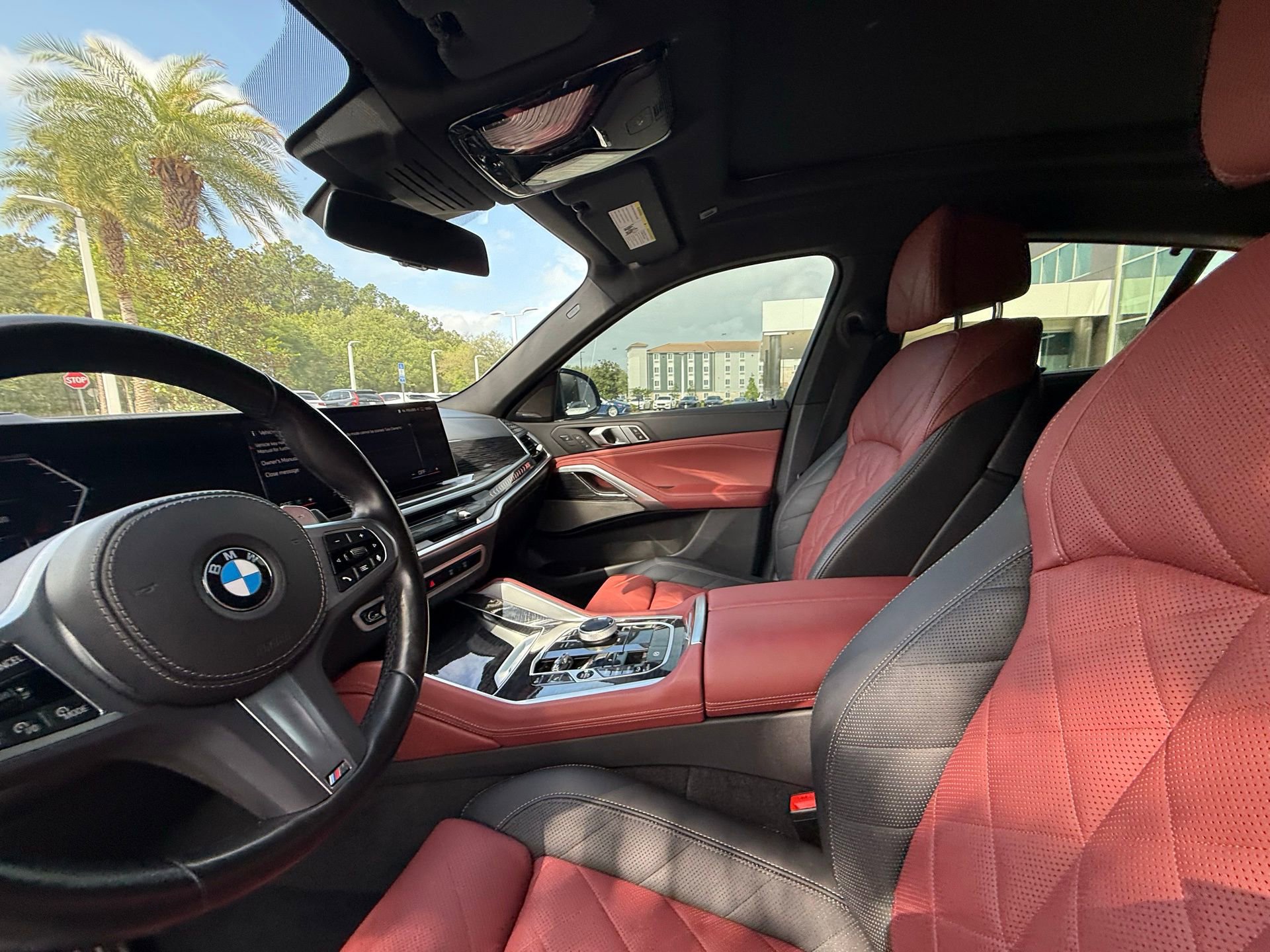 Used 2024 BMW X6 xDrive40i w/ Executive Package image 35