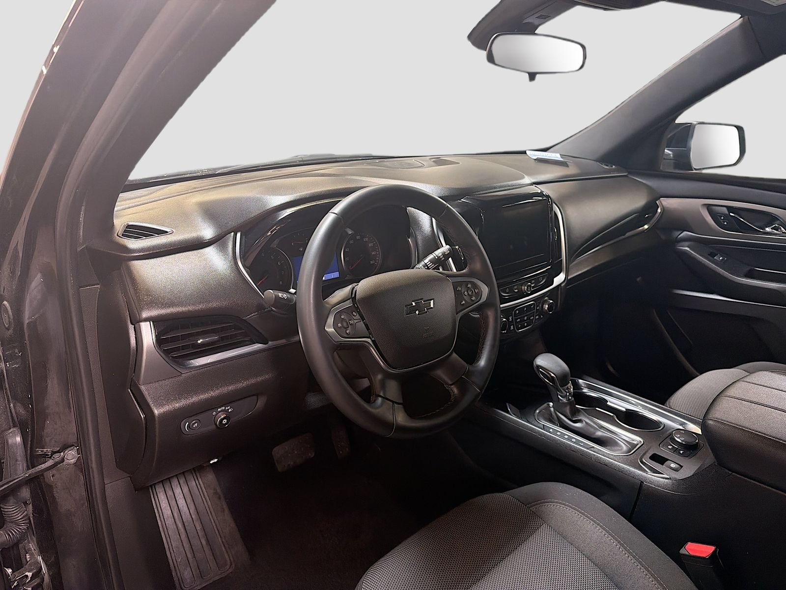 Used 2024 Chevrolet Traverse LT AWD/4WD image 9
