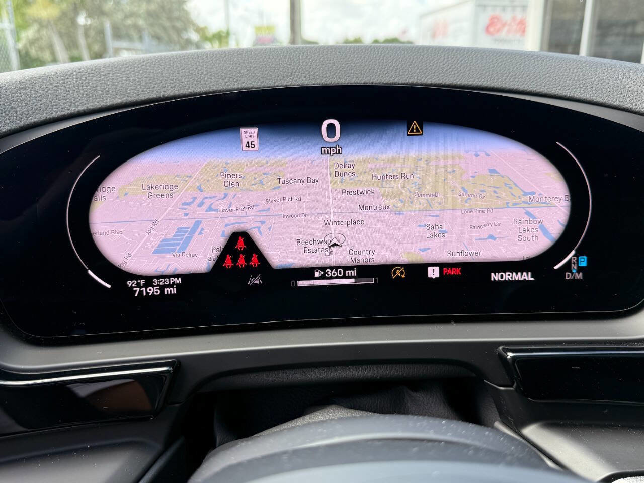 Used 2024 Porsche Cayenne image 27