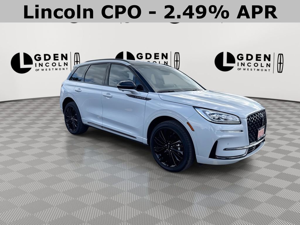 Used 2025 Lincoln Corsair Reserve w/ Equipment Group 202A image 2